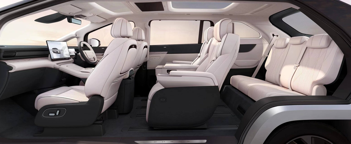 XPeng X9 - 7 seater Interior in White Leather